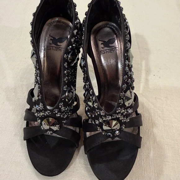 Elegant Black Stiletto Heels with Crystal Accents - Picture 3 of 9